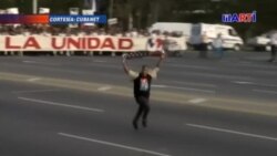 El hombre de la bandera envía carta a Díaz-Canel “por dictador”